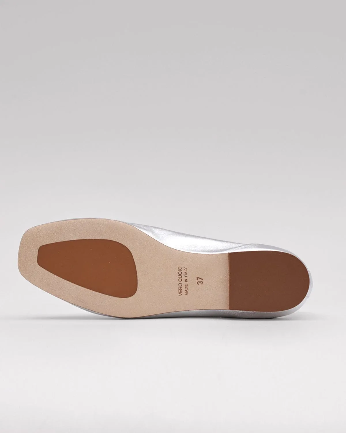 The Foundation Flat - Cognac